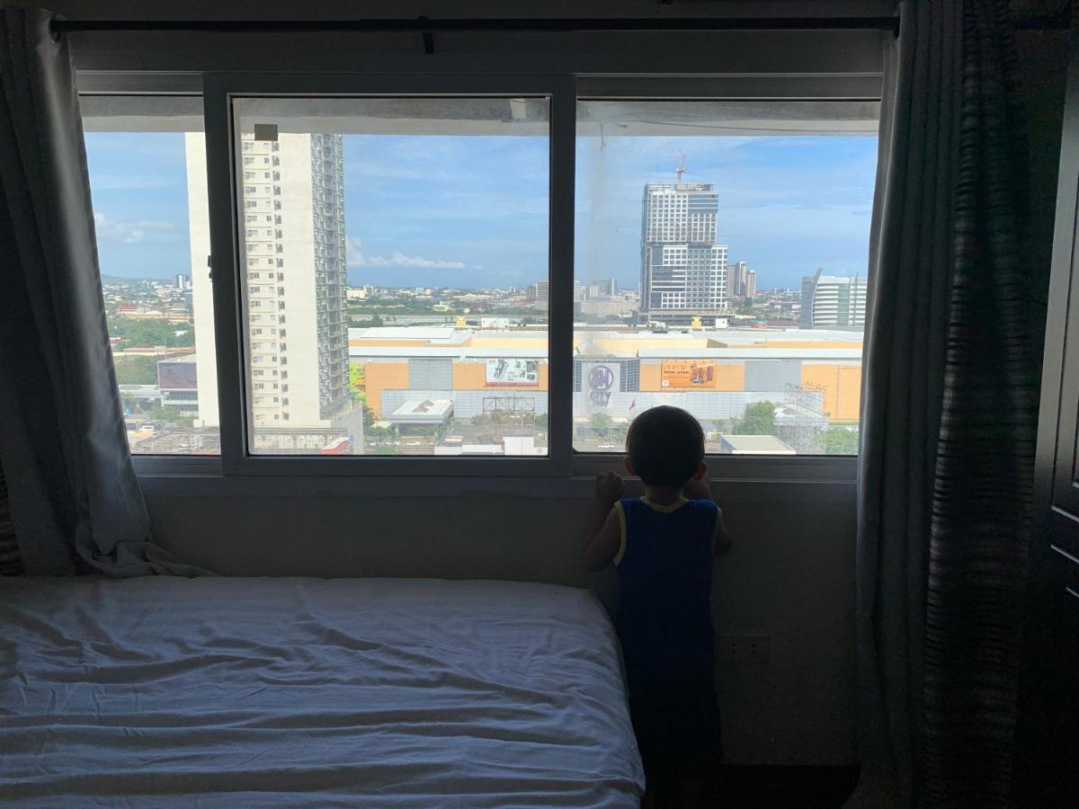 Luxanos Condo Place- San Marino Cebu Eksteriør billede
