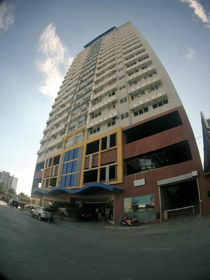 Luxanos Condo Place- San Marino Cebu Eksteriør billede